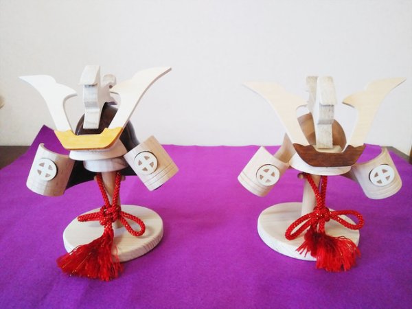 画像2: 木細工i:craft　木製兜（台座付）島津義弘公ver (2)